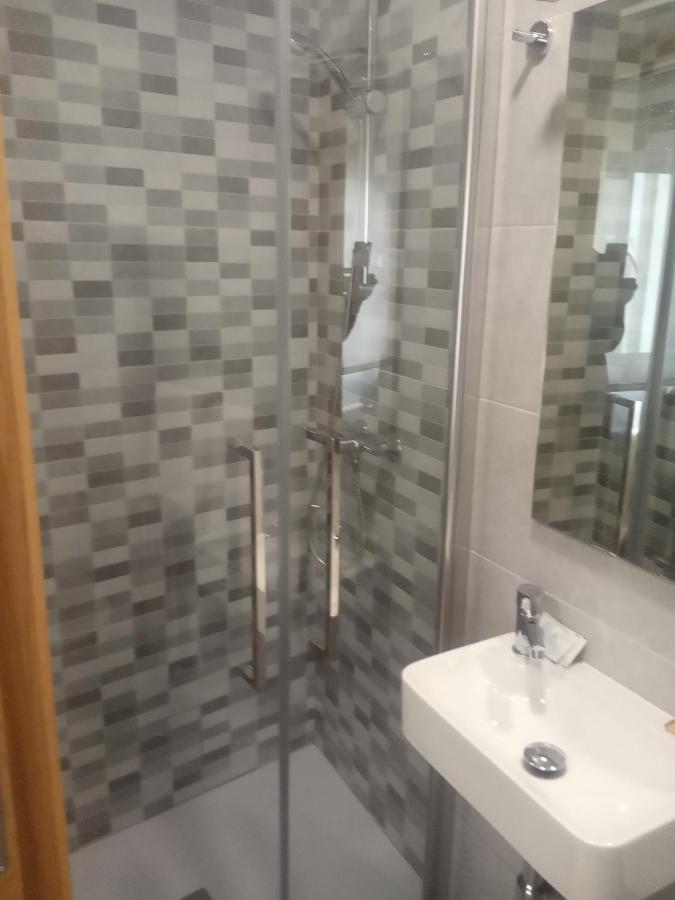 Hostal Outarelo Оуренсе Екстериор снимка