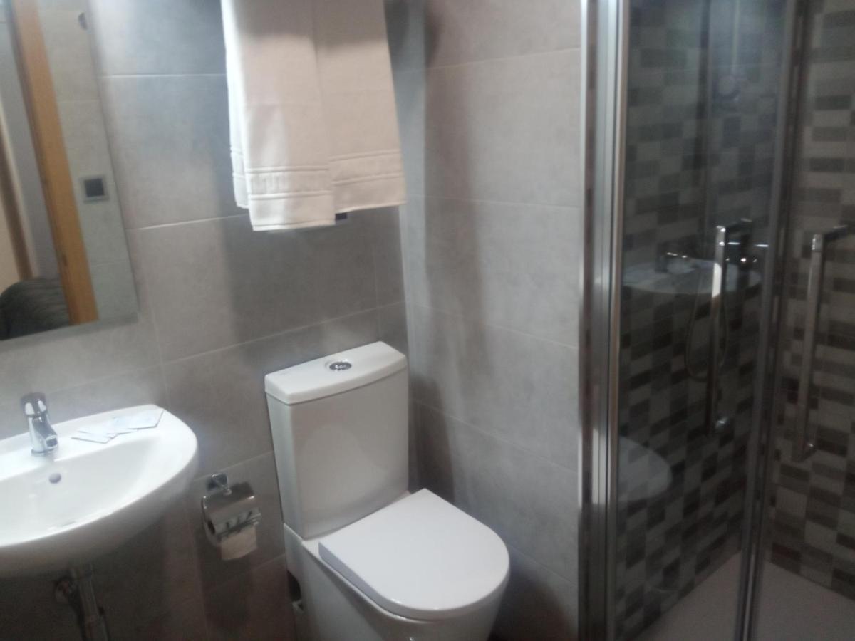 Hostal Outarelo Оуренсе Екстериор снимка